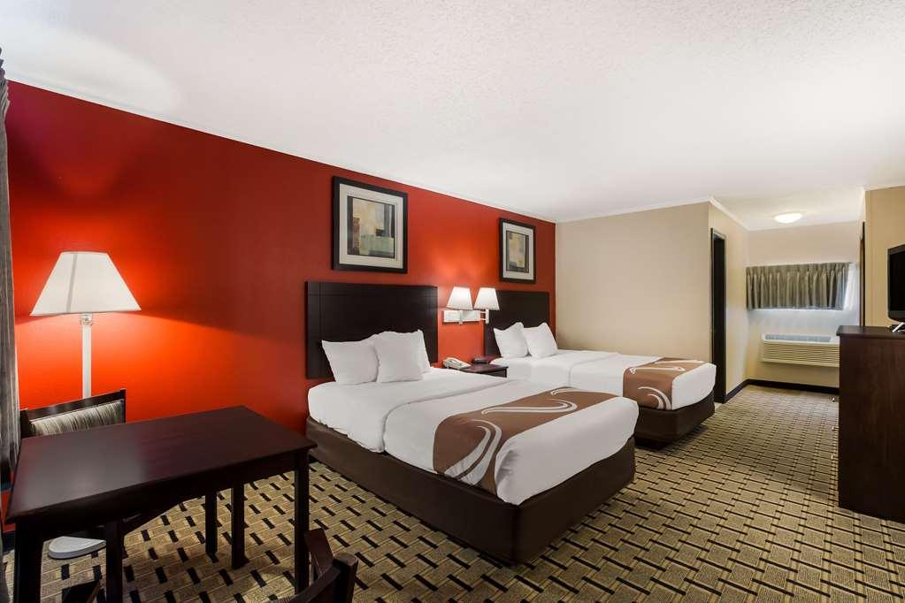 Quality Inn & Suites Милвилл Номер фото